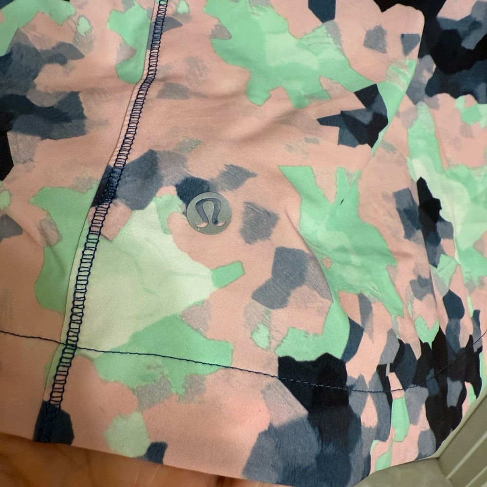 Lululemon Go the Distance Jacket - Picture 12 of 12